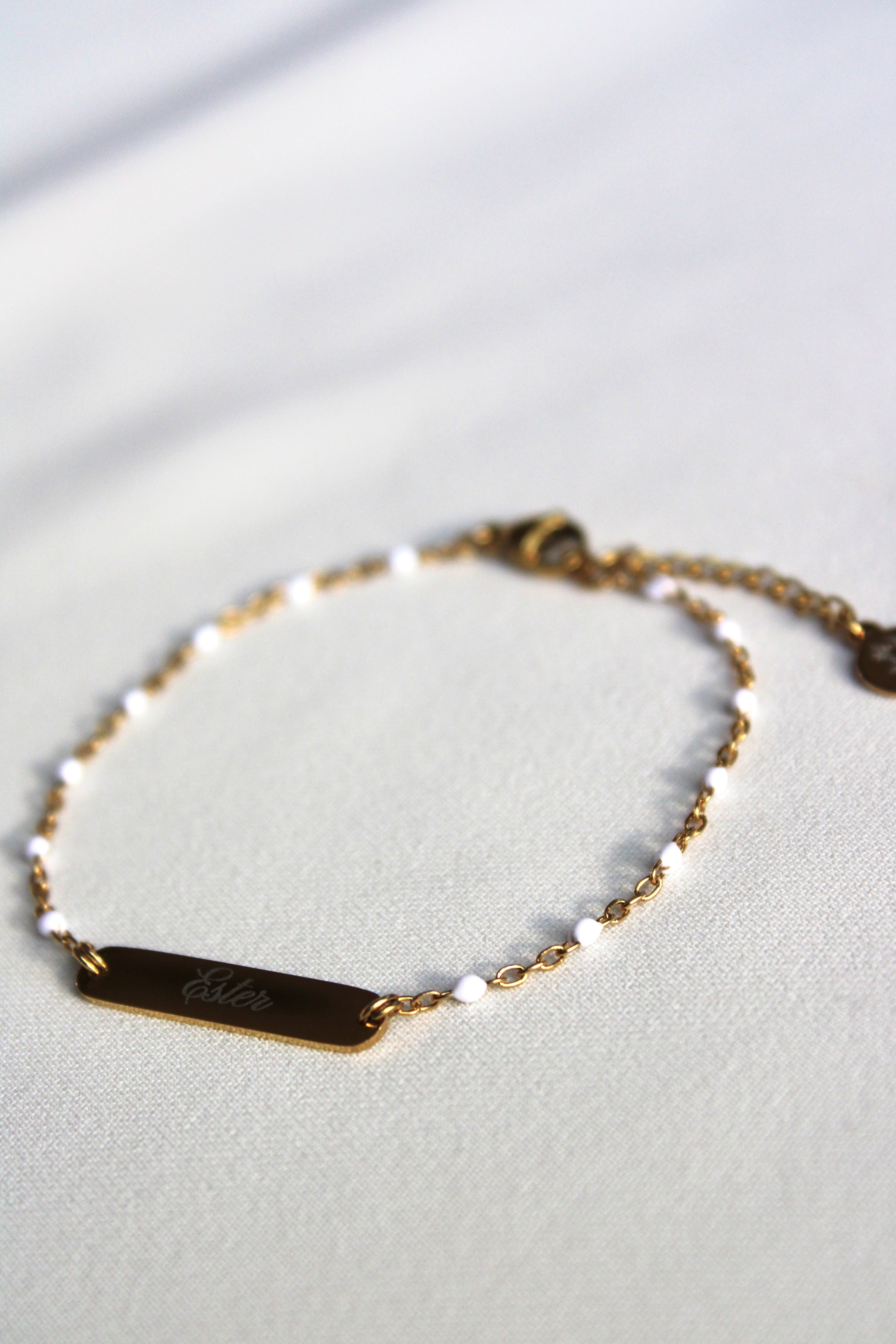 Bracelet gravée GRACIEUSE (gourmette fine) Les Bijoux De Claclou