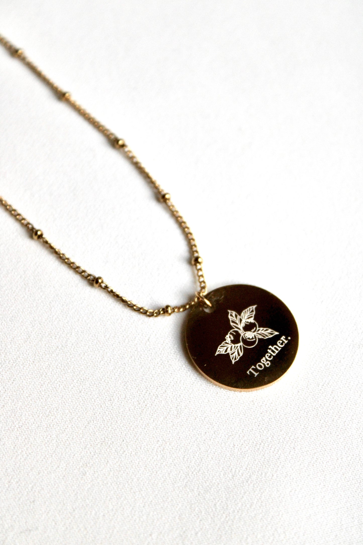 Collier pendentif HUNGER GAMES Les Bijoux De Claclou