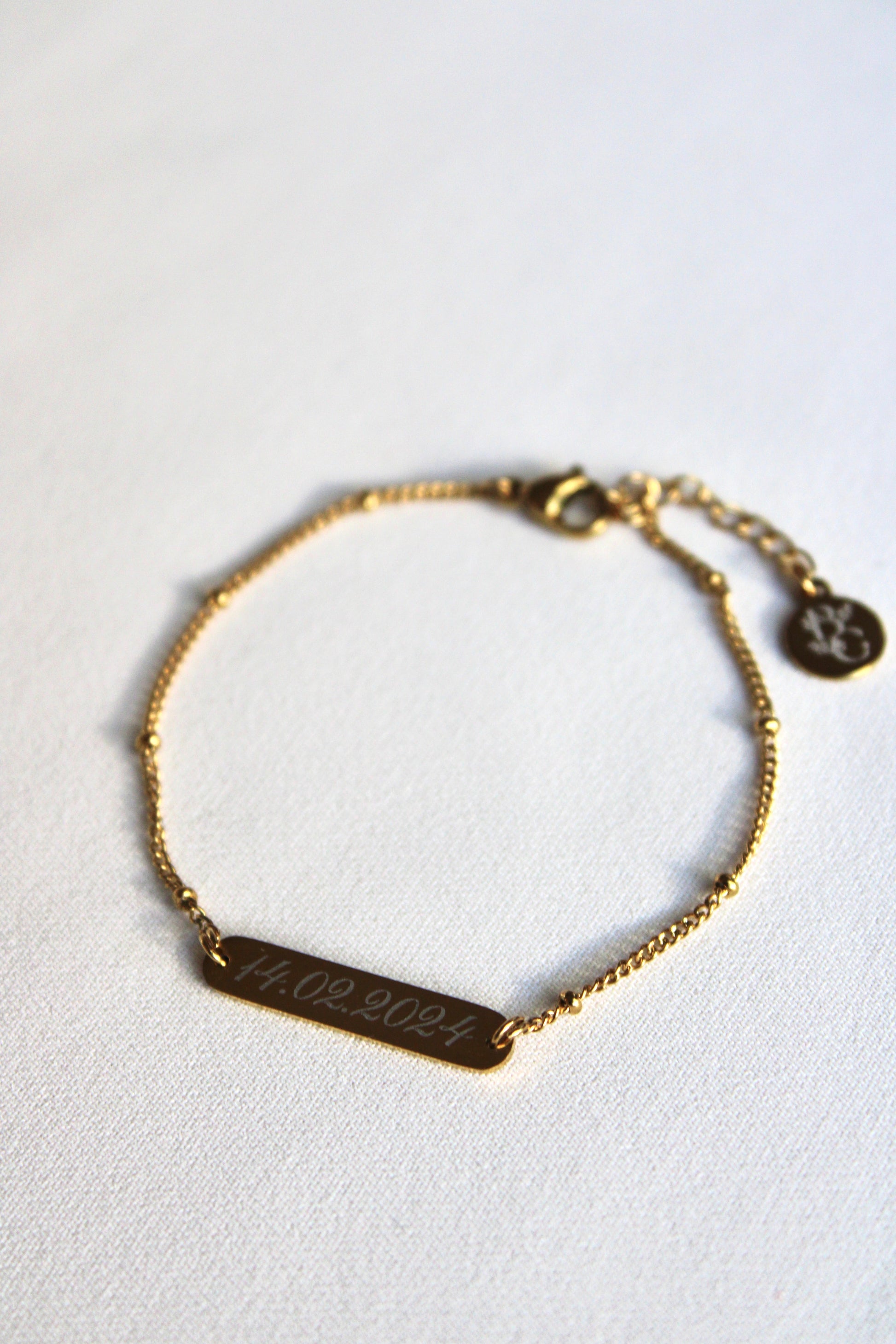 Bracelet gravée GRACIEUSE (gourmette fine) Les Bijoux De Claclou