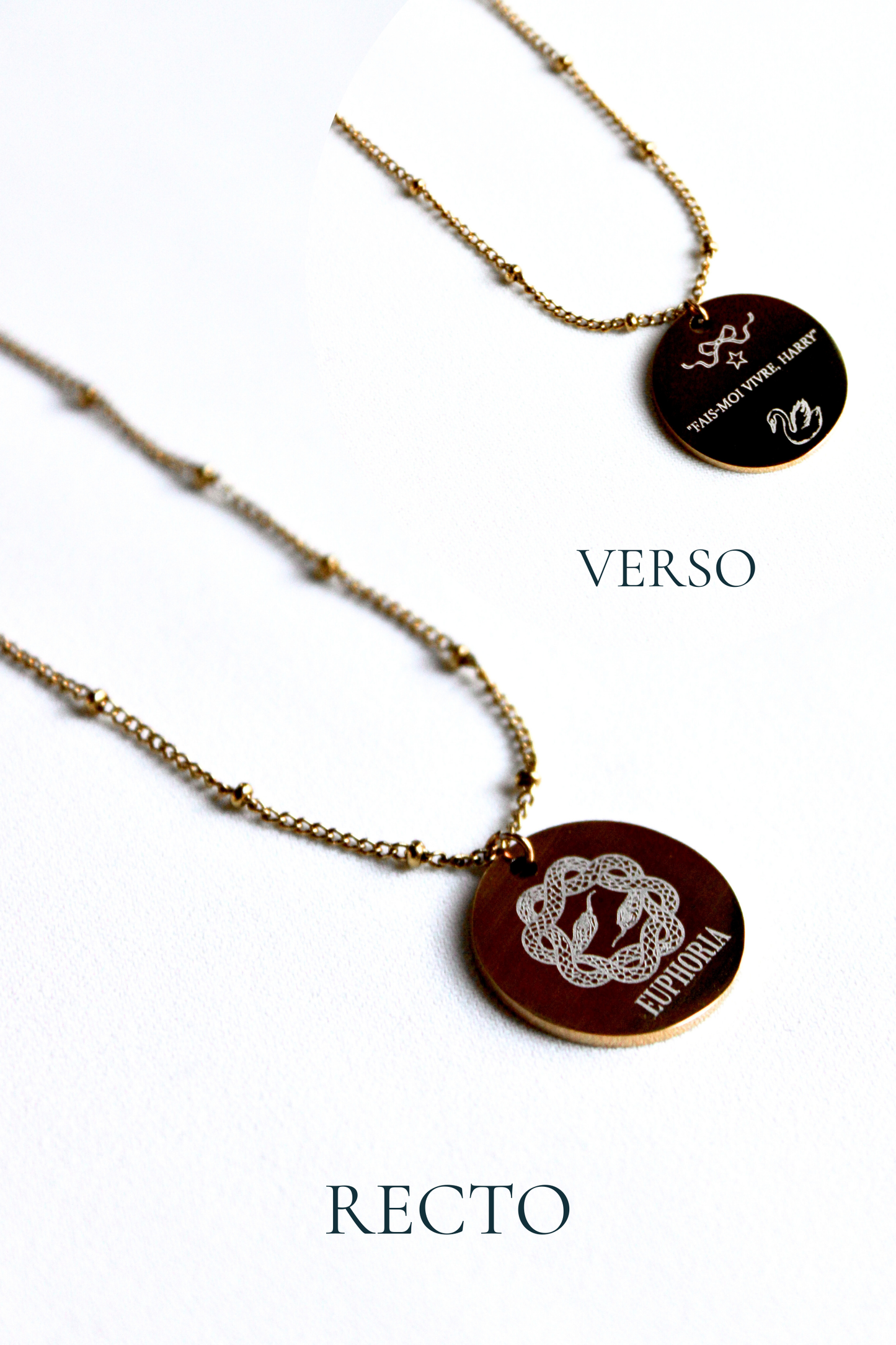 Collier gravé inspiré de livres  - Édition Littéraire Les Bijoux De Claclou