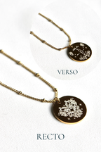 Collier gravé inspiré de livres  - Édition Littéraire Les Bijoux De Claclou