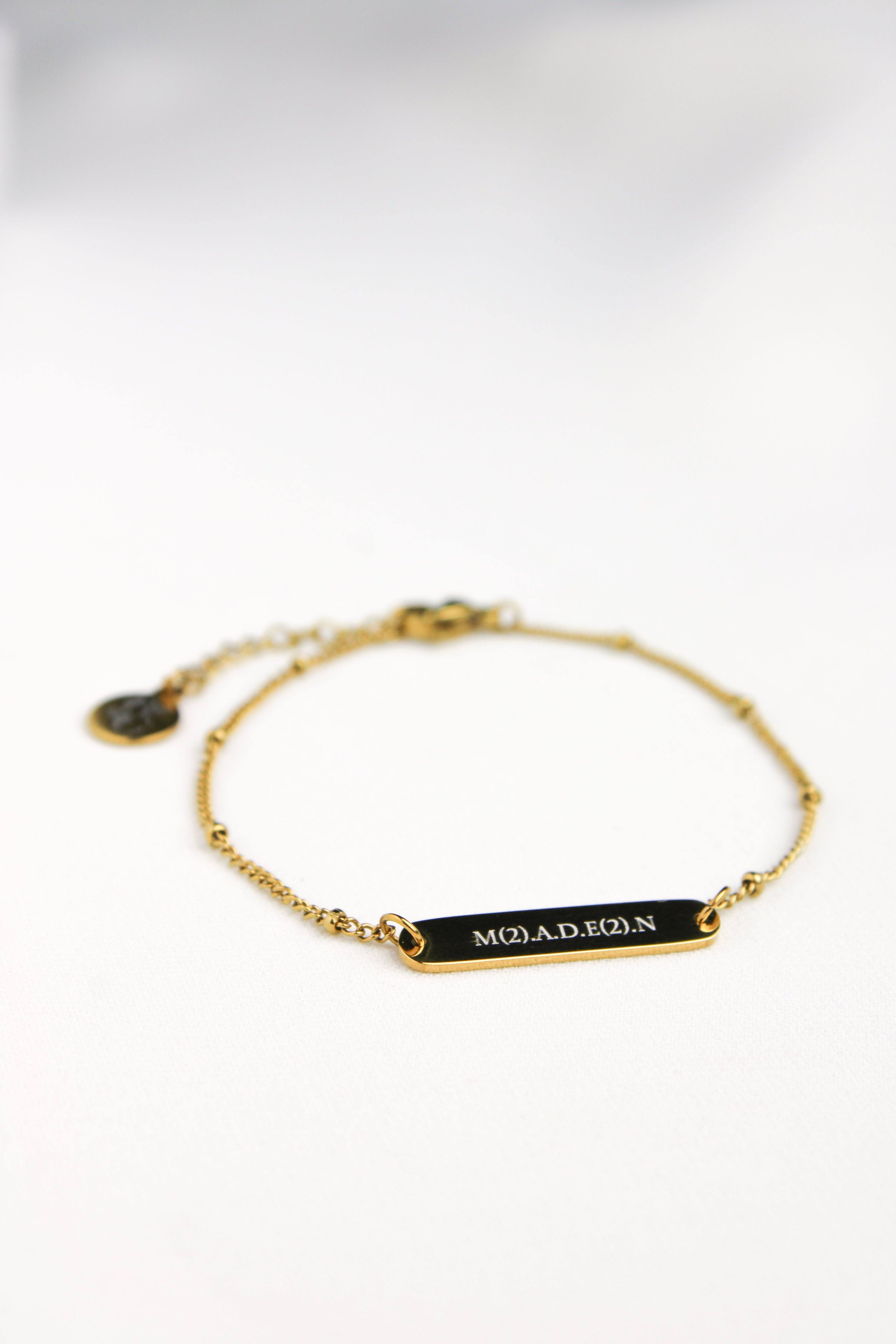 Bracelet Livre Personnalisable Les Bijoux De Claclou