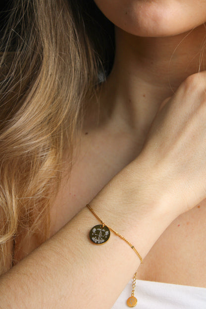 Bracelet gravé inspiré de livres  - Édition Littéraire Les Bijoux De Claclou