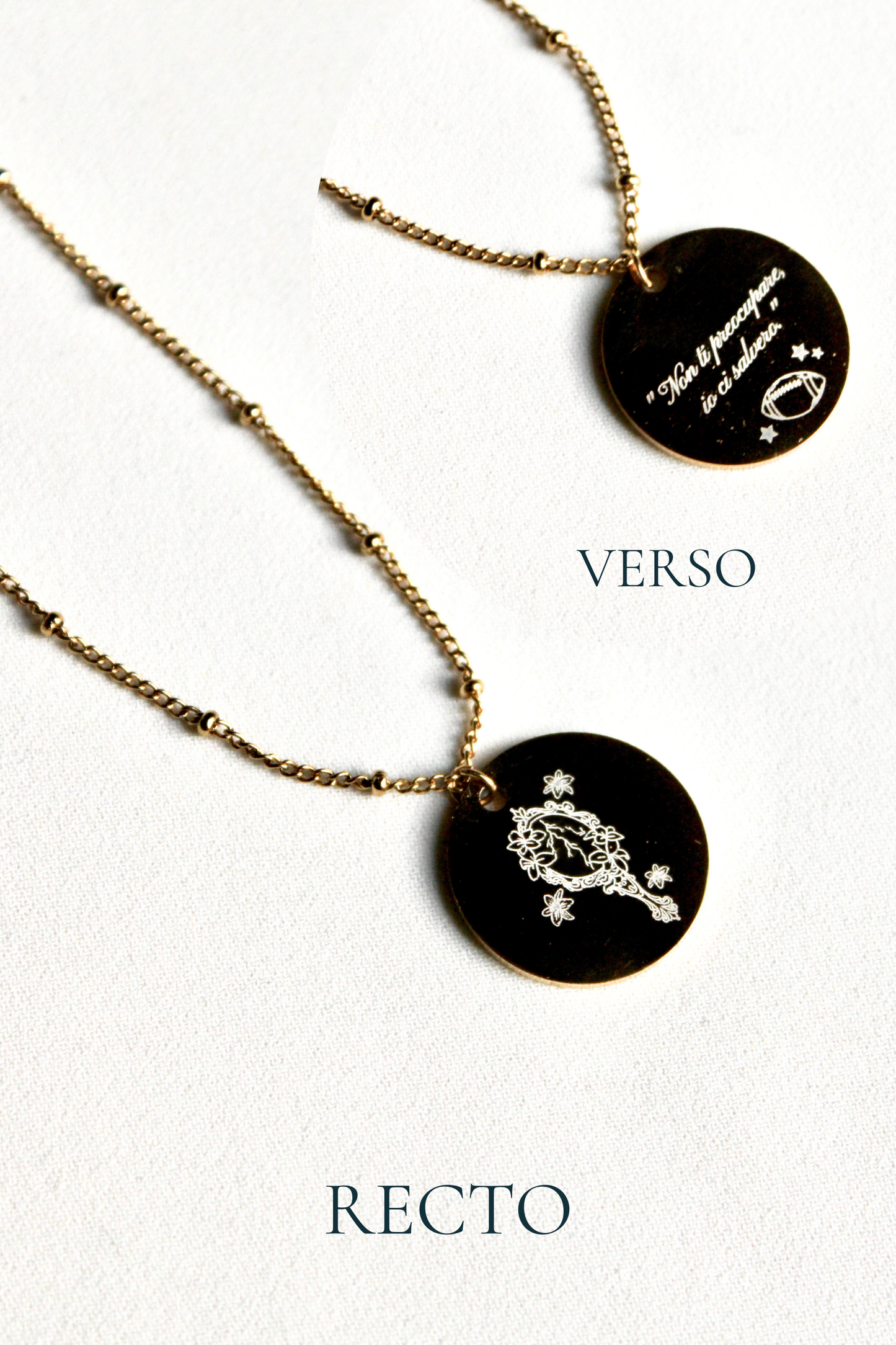 Collier gravé inspiré de livres  - Édition Littéraire Les Bijoux De Claclou