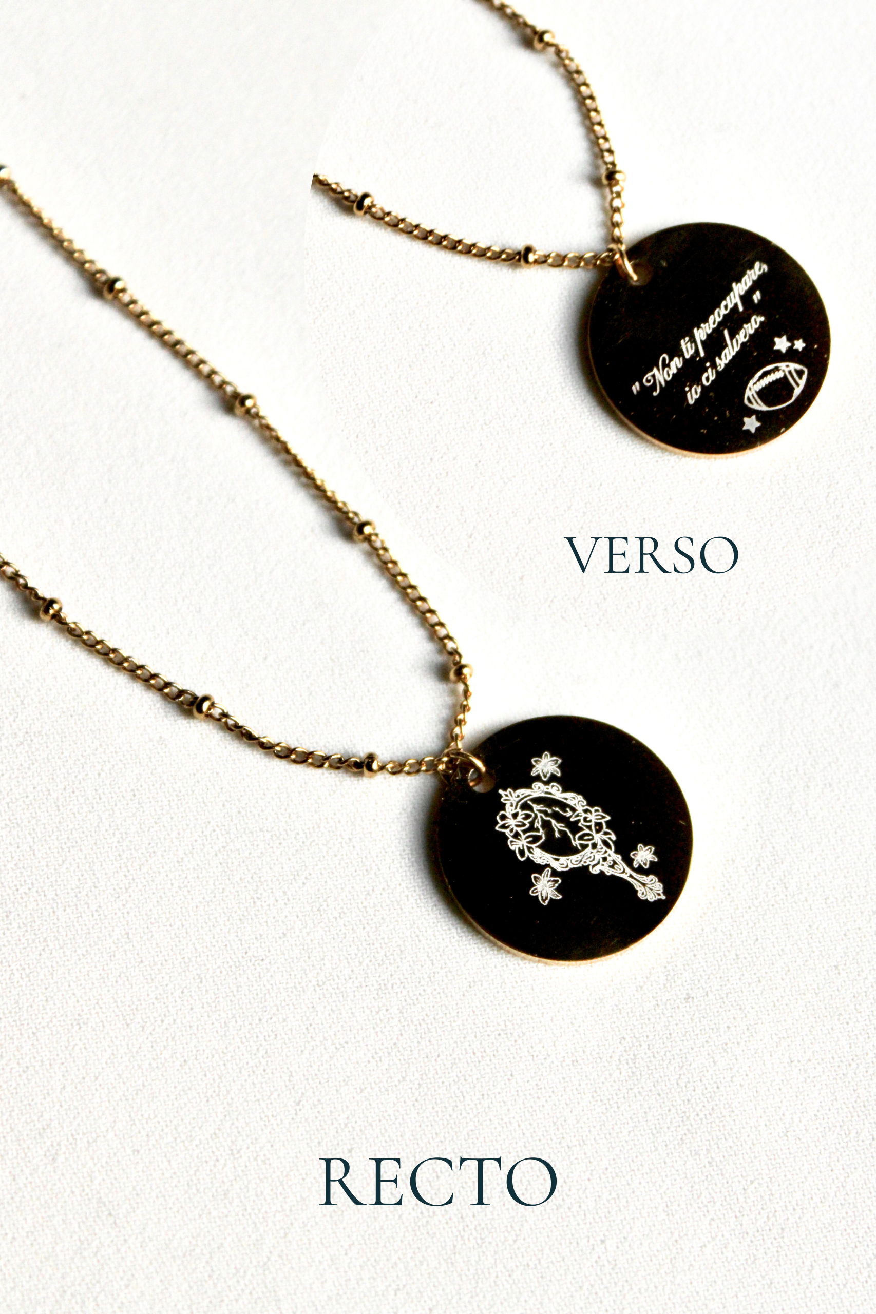 Collier gravé inspiré de livres  - Édition Littéraire Les Bijoux De Claclou