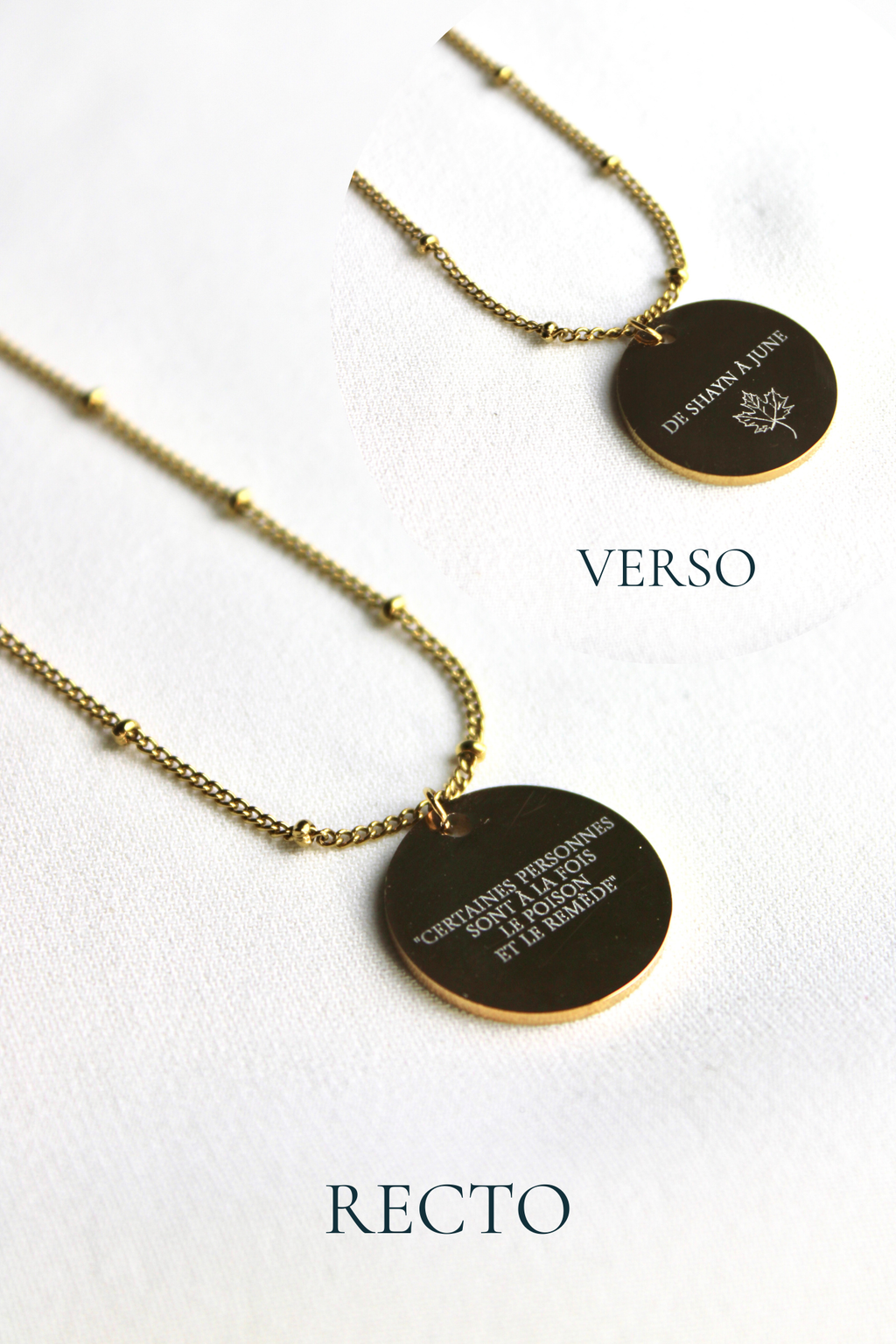Collier gravé inspiré de livres  - Édition Littéraire Les Bijoux De Claclou