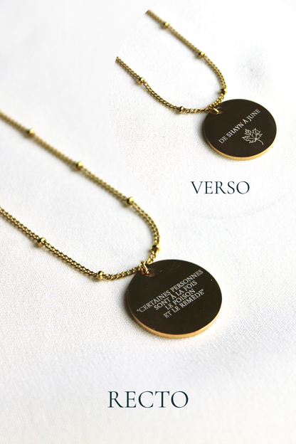 Collier gravé inspiré de livres  - Édition Littéraire Les Bijoux De Claclou