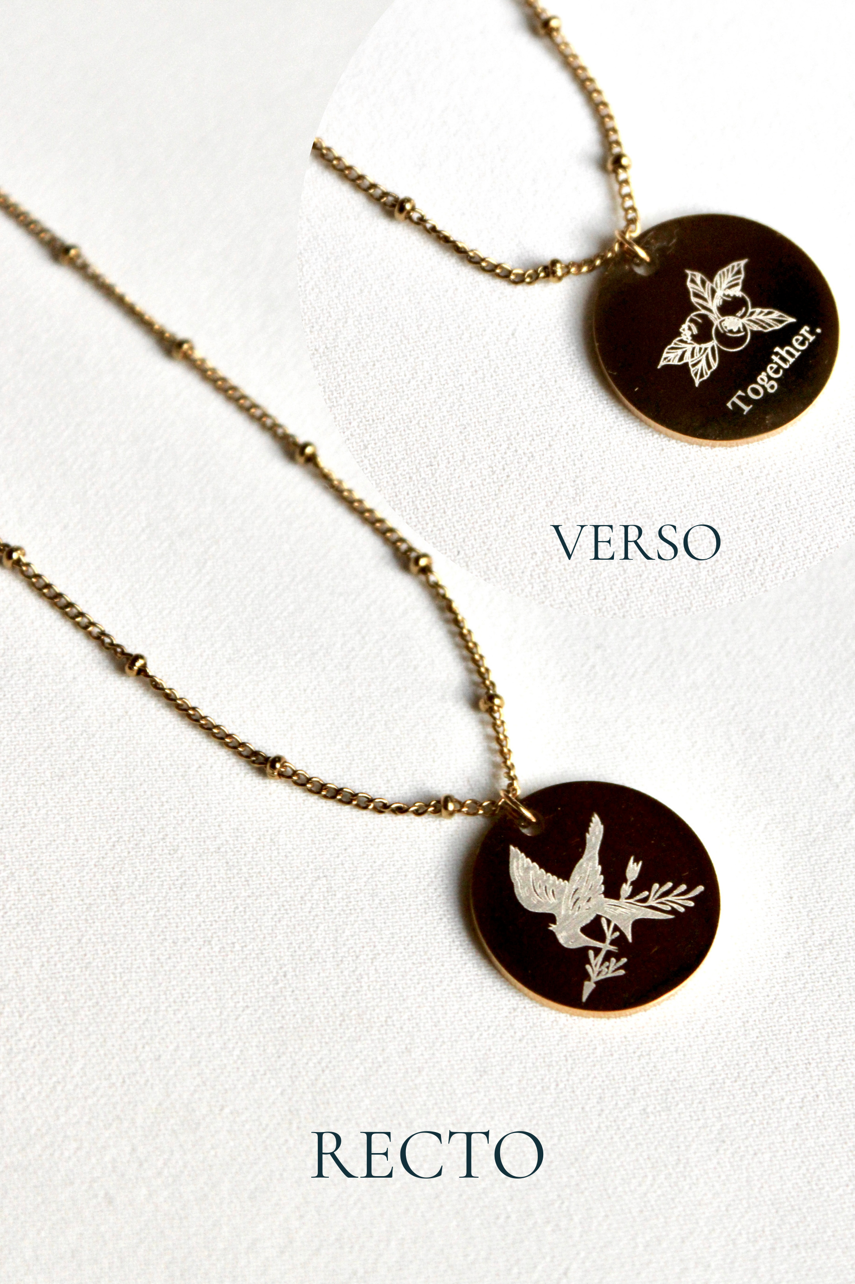 Collier gravé inspiré de livres  - Édition Littéraire Les Bijoux De Claclou