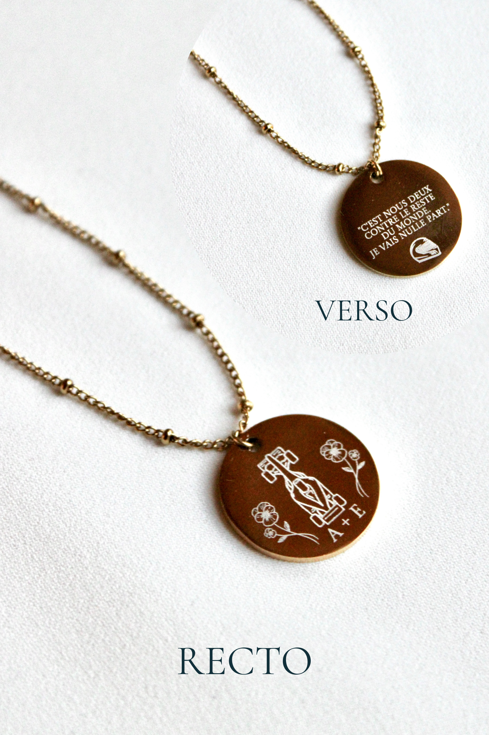 Collier gravé inspiré de livres  - Édition Littéraire Les Bijoux De Claclou