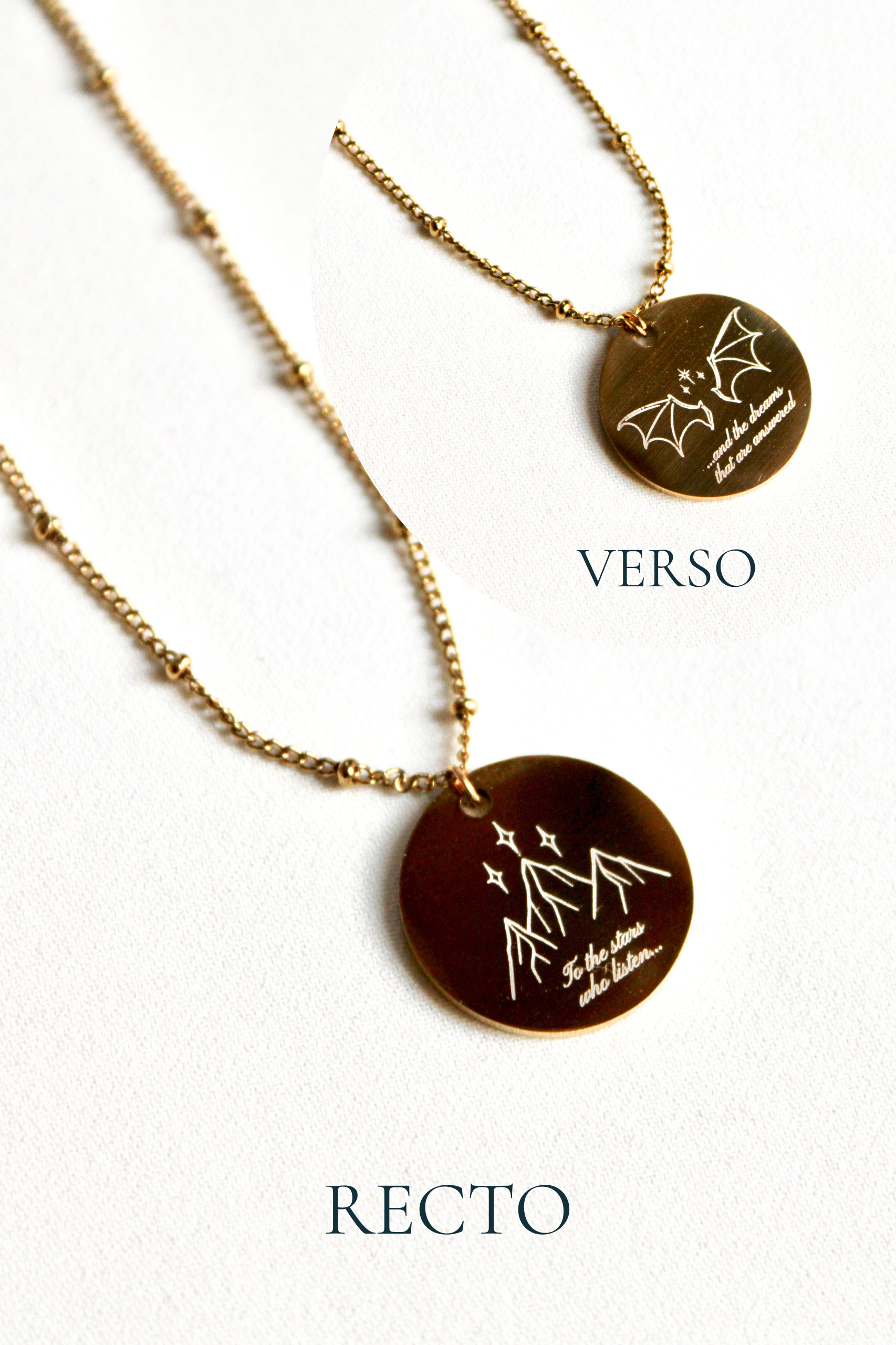 Collier gravé inspiré de livres  - Édition Littéraire Les Bijoux De Claclou